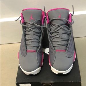 Jordan 13. Size 4.5y. Grey/ fusion pink